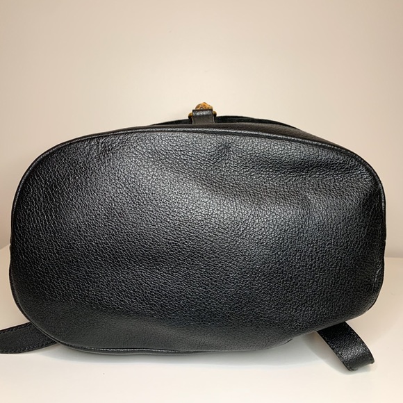 Vintage Gucci bamboo suede backpack - Picture 6 of 9